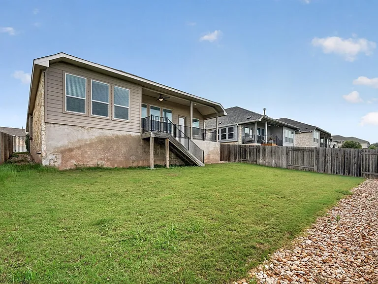 516 Panzano Dr — Photo 24