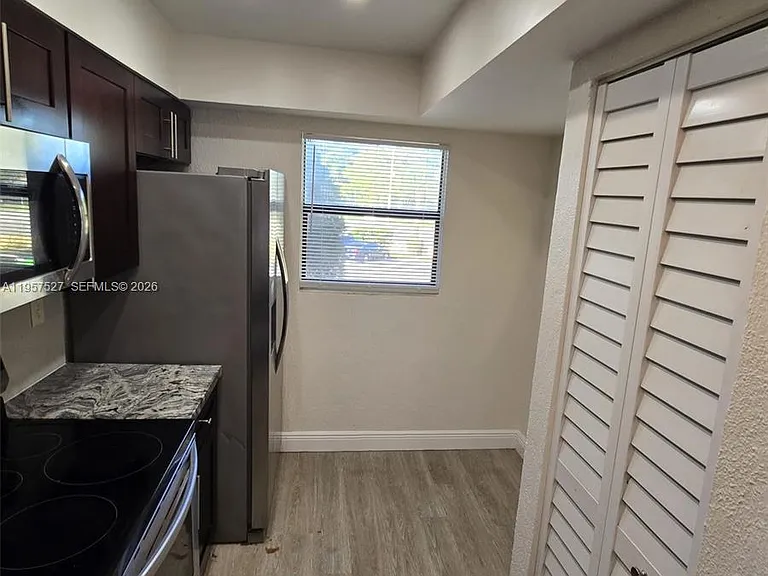 4020 Del Rio Way #720 — Photo 20