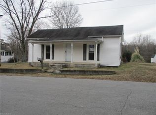 511 Washburn Ave, Eden, NC 27288