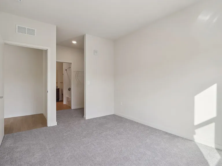 The Flats at Bishop's Woods — Photo 18