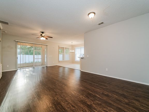 5th image of 1136 Cherry Valley Way