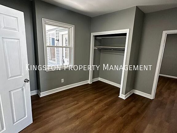 5th image of 930 Holmes St #102