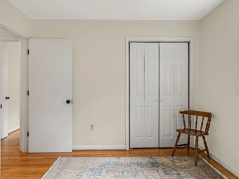 440 Royal Pines Dr — Photo 14