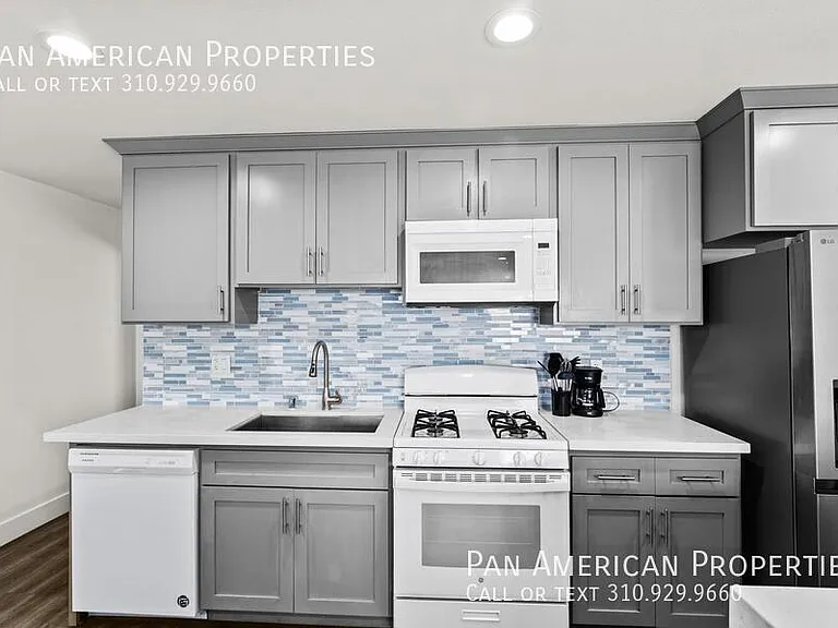1033 S Montebello Blvd #F — Photo 14