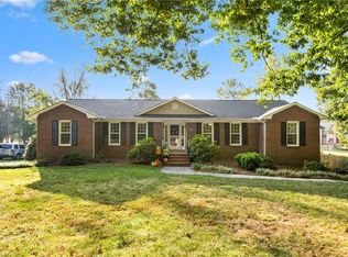 7086 Whitby Ave, Clemmons, NC 27012