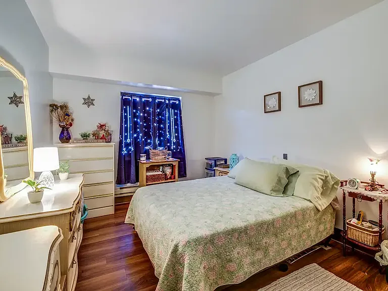 Sullivan Terrace Apartments — Photo 11