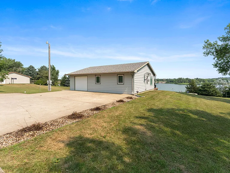 45126 Quail Dr — Photo 34