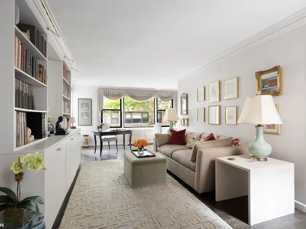 342 East 53rd Street image 1 of 8