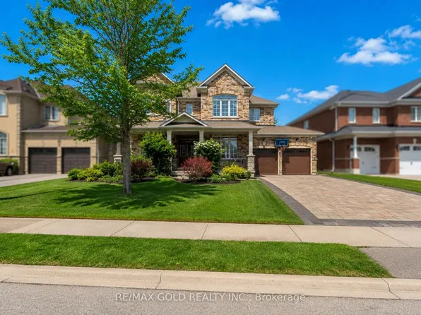 3 Valleycreek Dr, Brampton, ON L6P 2C2