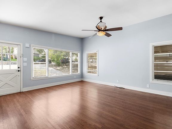 5th image of 2111 W 10th St