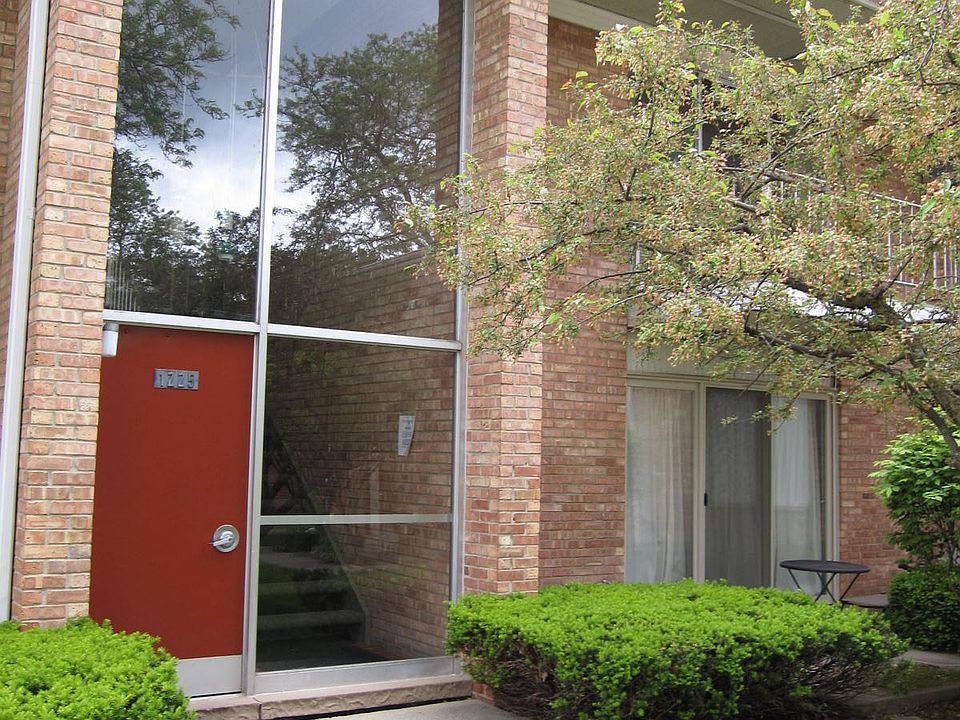 1st image of 1245 Island Dr APT 103