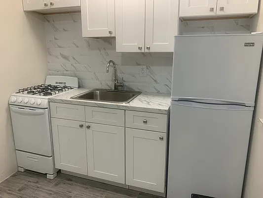 Rented by Prince Real Estate Associates LLC | media 7