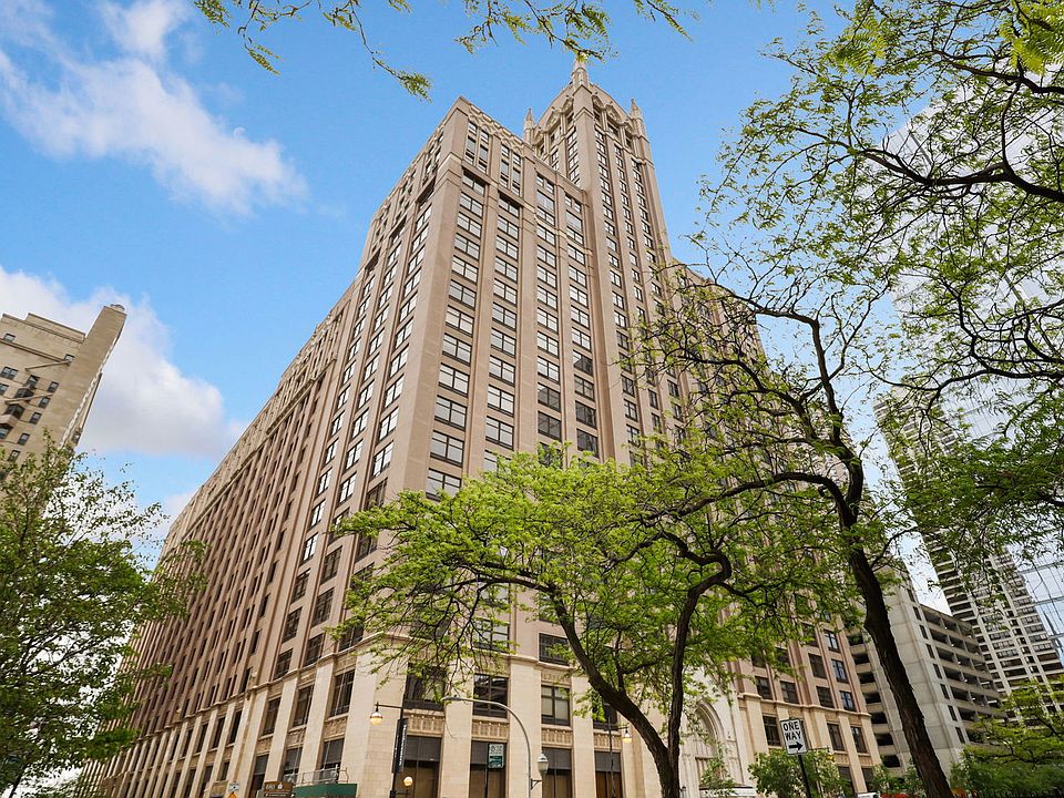 1st image of 680 N Lake Shore Dr APT 216