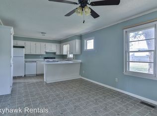 205 Meadowbrook Dr, Martin, TN 38237