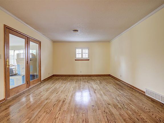 5th image of 1315 Salsbury St