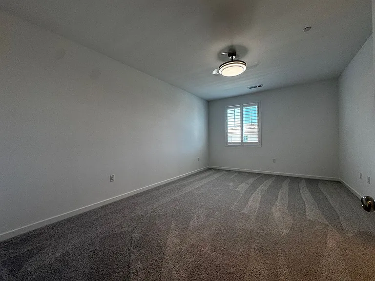 33221 Opal Glass Dr — Photo 25