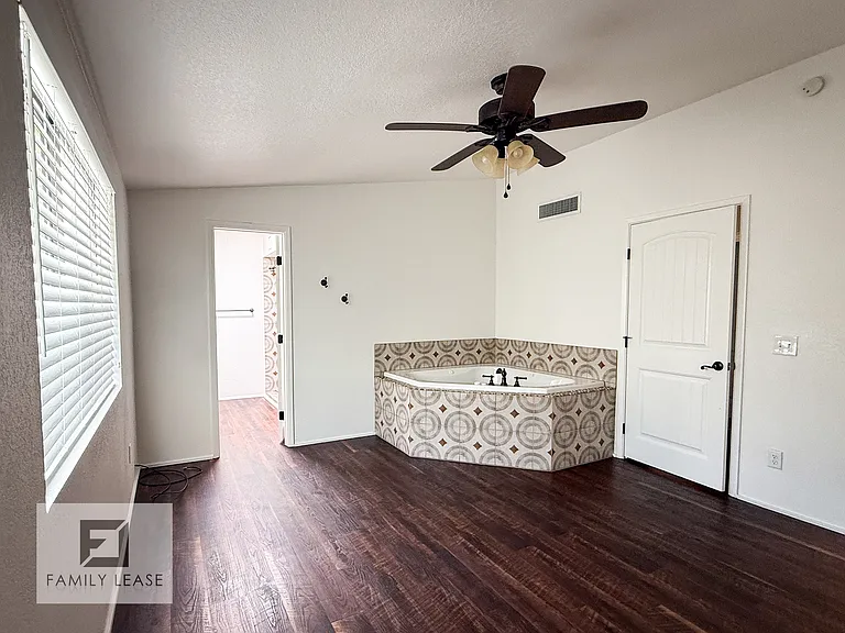 3700 S Serena Ln — Photo 22