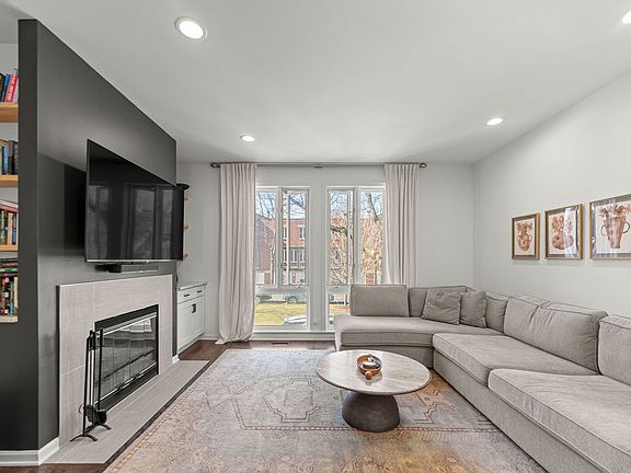 4th image of 1422 S State St