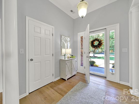 5th image of 117 Doby Creek Ct