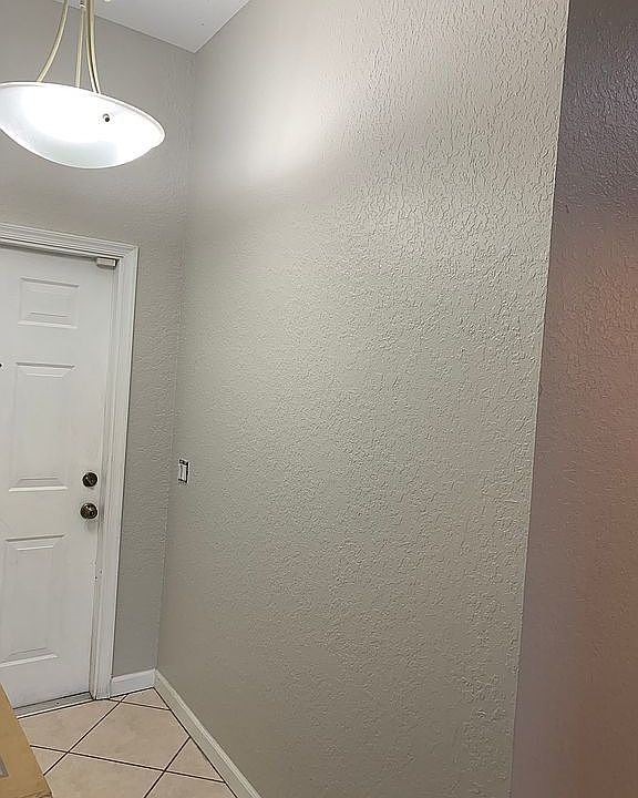 1st image of 742 Tulip Cir