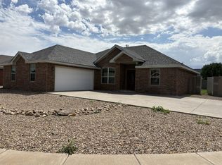 2211 Boxwood Cir, Portales, NM 88130