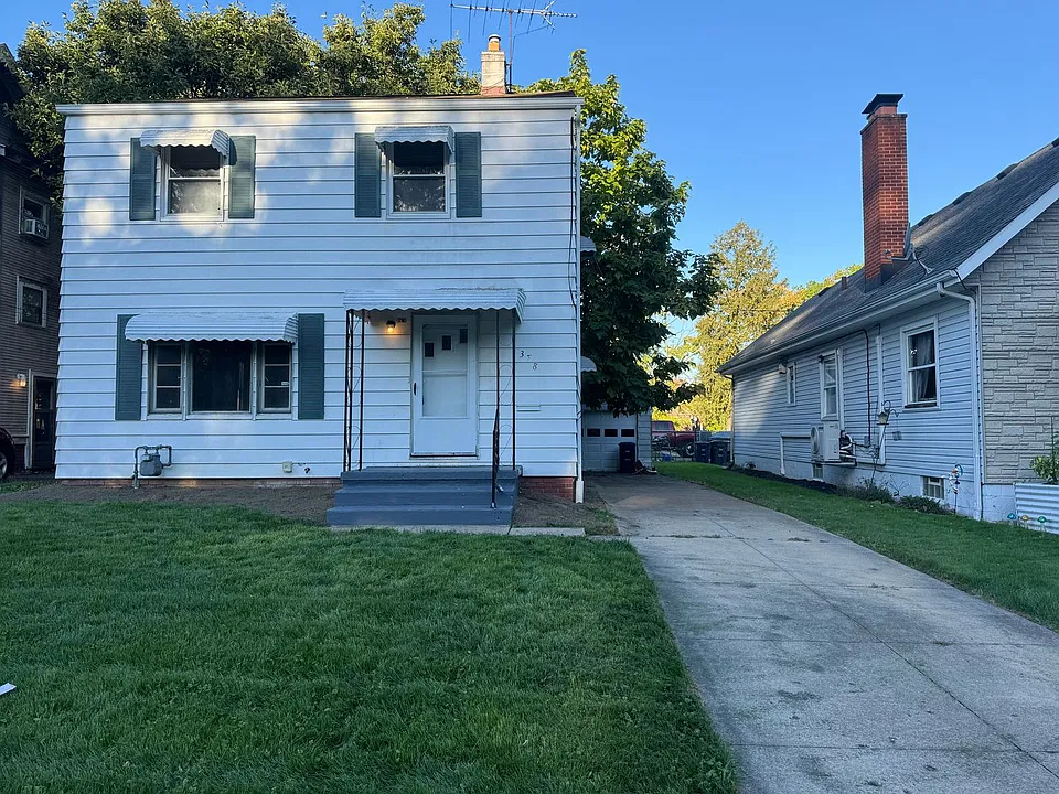 378 Hillwood Dr
