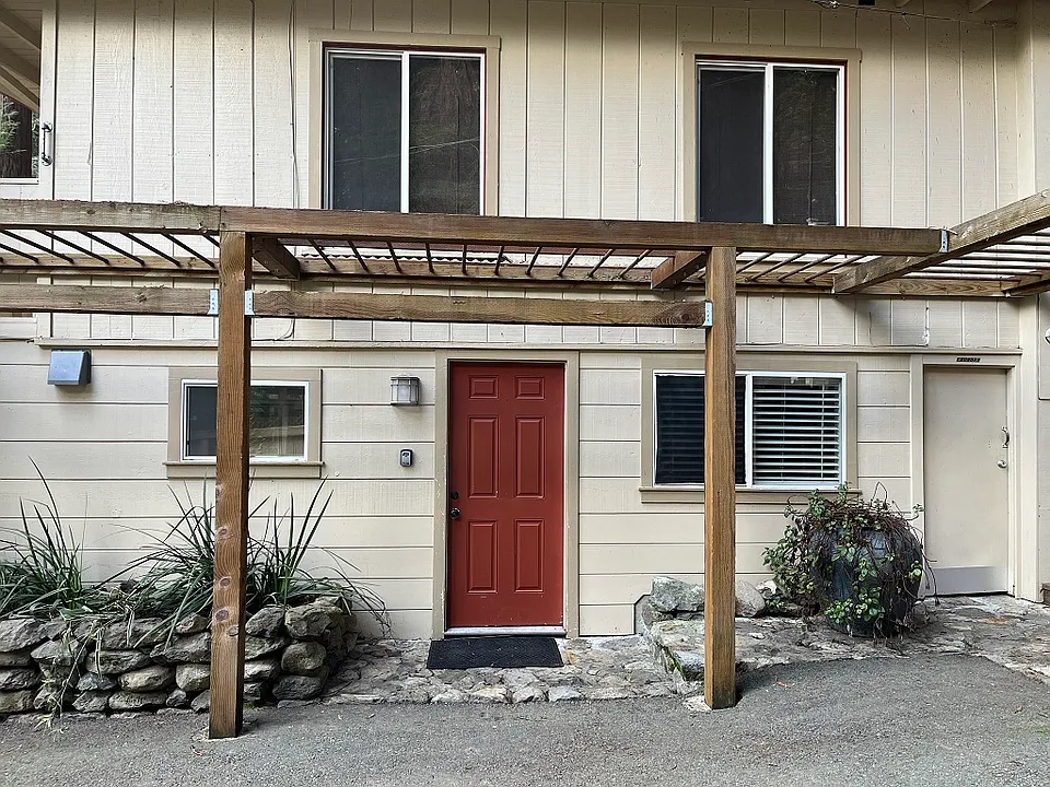 14981B Foothill Blvd #B