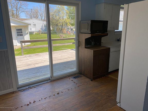 5th image of 3600 Glenbrook Dr