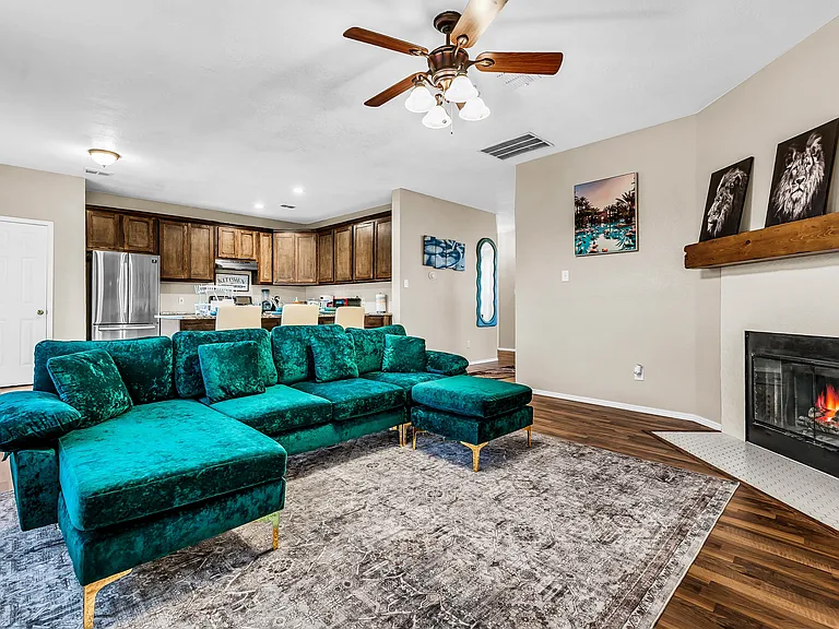 4709 Sleepy Ridge Cir — Photo 28