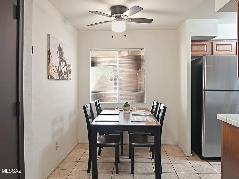 1810 E Blacklidge Dr #416 — Photo 9