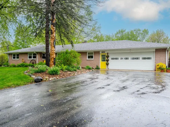 5211 South La Salle DRIVE, New Berlin, WI 53151