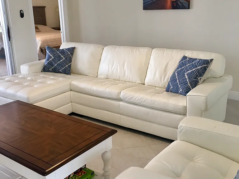 169 Johnnycake Dr — Photo 2