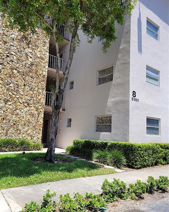 1st image of 8101 SW 24th Ct APT 108