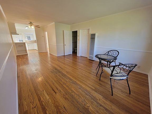 4th image of 13644 Leadwell St
