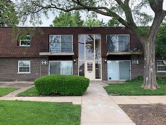 2nd image of 825 Grove Dr Unit 214