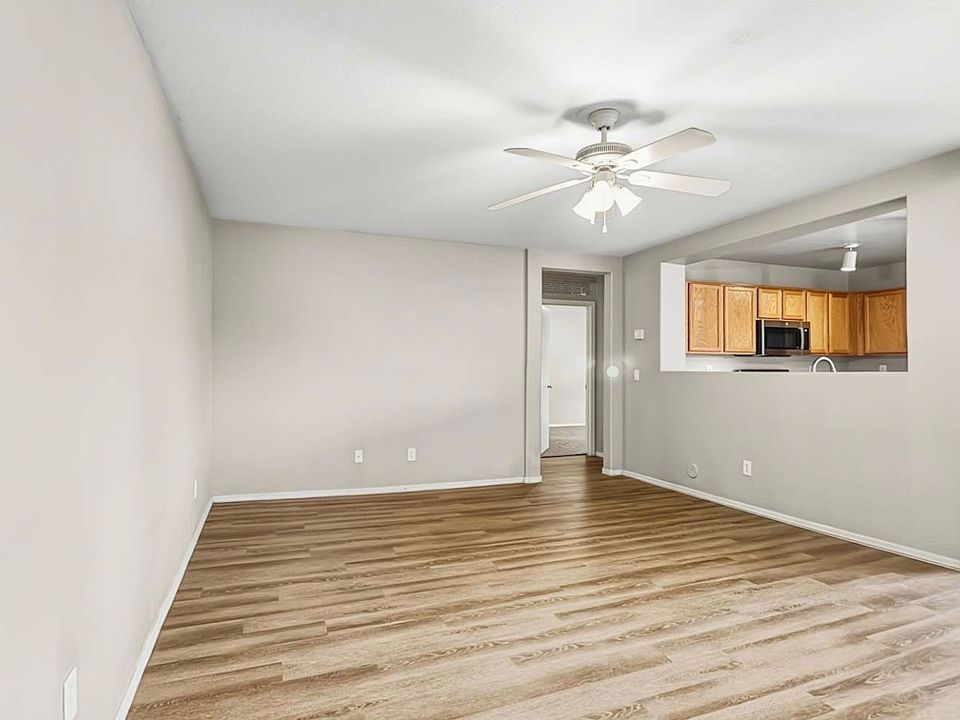 1st image of 6040 W Southgate Ave