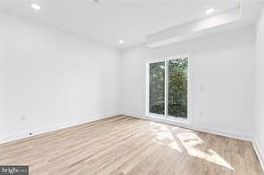 5th image of 3842 Fairmount Ave #4