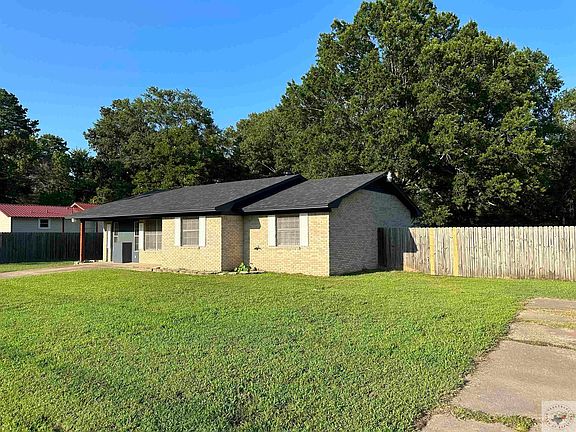 4th image of 2503 Harrison Ln