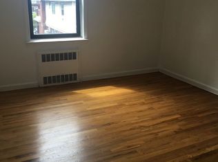 142 96th St #3, Brooklyn, NY 11209