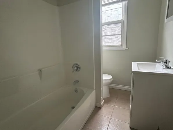 138 Seymour Ave, Newark, NJ