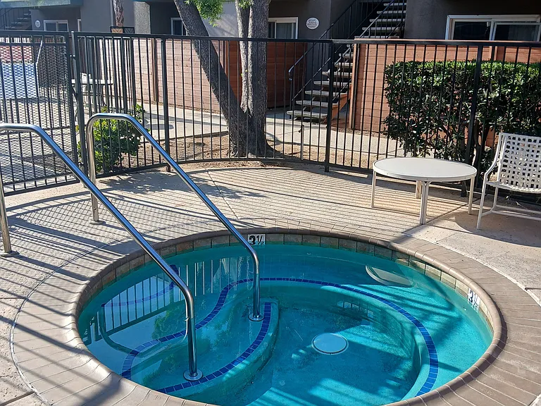 Serra Grove Apartments — Photo 15