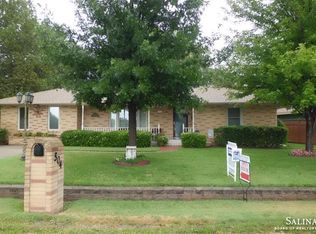504 N Putnam St, Bennington, KS 67422