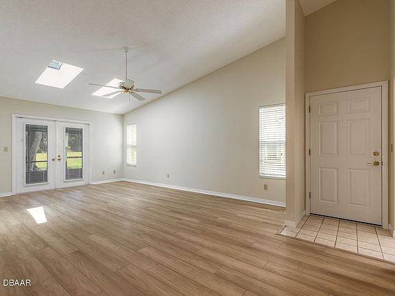 5th image of 340 Bob White Ct #3400