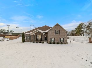 1934 Hygeia Rd, Greenbrier, TN 37073