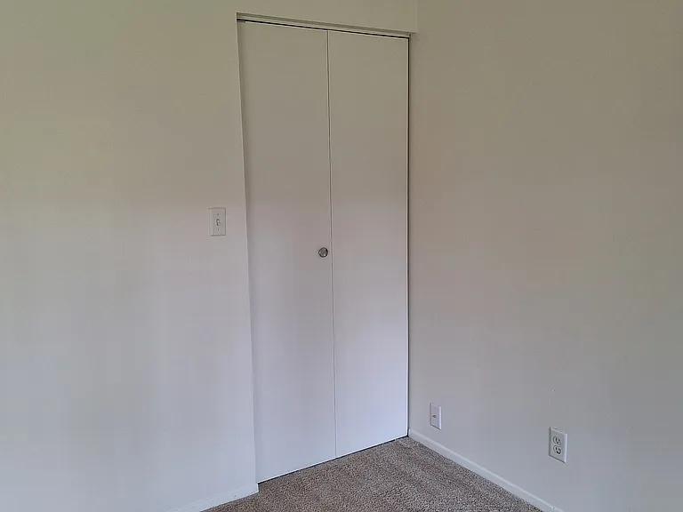 Woodstone Apartments — Photo 10