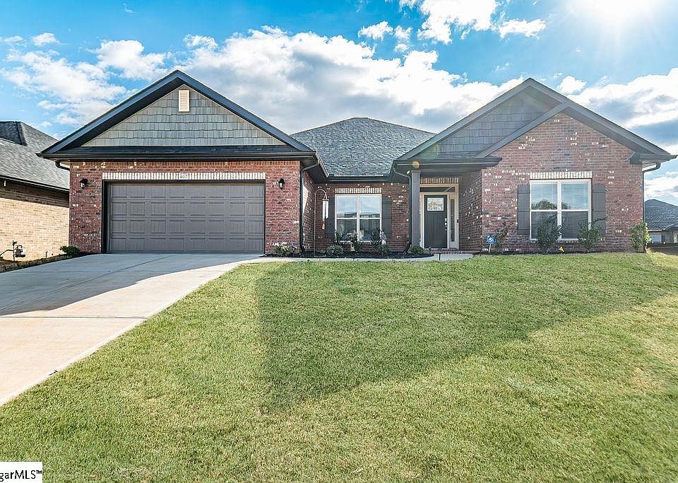 1st image of 407 Rolling Waters Dr