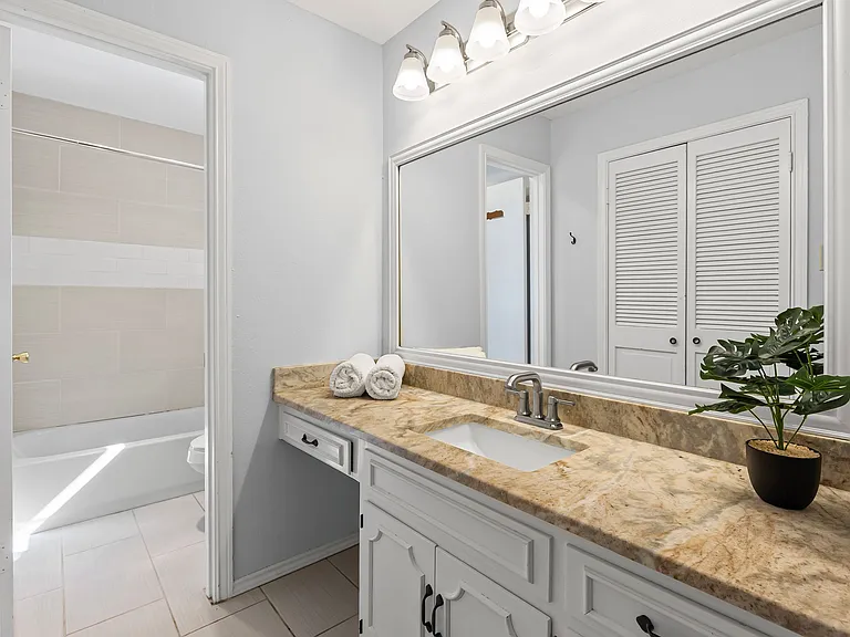 221 Azalea Dr — Photo 24