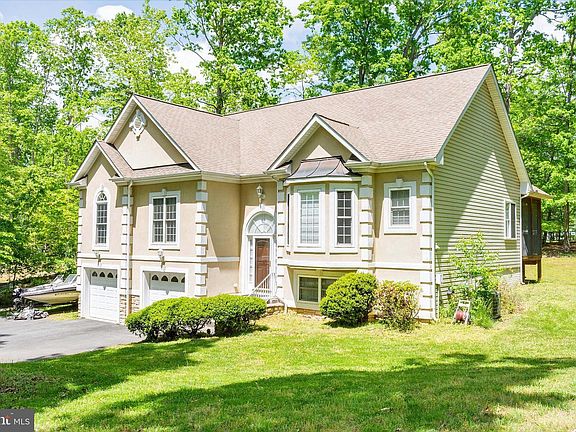 3rd image of 5706 Bazzanella Dr