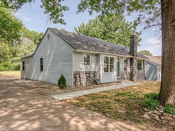 4th image of 4520 N Walrond Ave