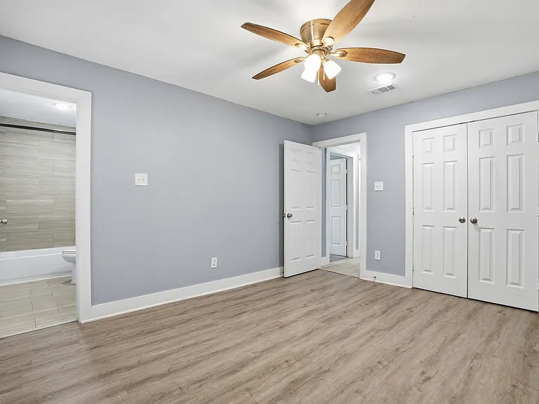 1010 Clinton Park St #B — Photo 14